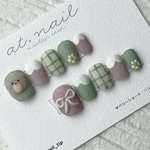 現品ネイルチップ　ぷっくりクマさんと淡色リボン　ベリーショート