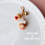 うさぎカップケーキ&いちごシュークリームのチャーム   ✽     ミニチュアスイーツ/フェイクスイーツ/食品サンプル