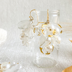 花びら×パール 揺れるピアス イヤリング