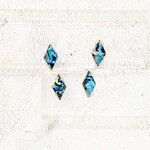 小さなダイヤのブルー螺鈿のピアスイヤリングSmall　Diamond shape  Blue Mother-of-pearl  pierced earrings【1573】