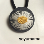再販☆刺繍☆くるみボタンのヘアゴム