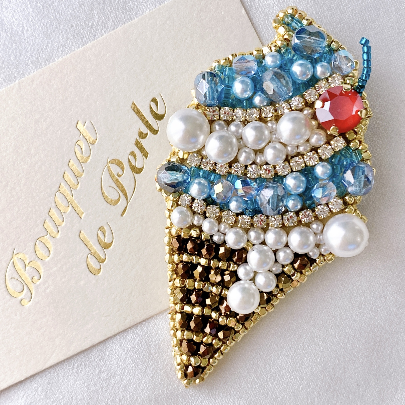 はるちゃん 林檎 クリームソーダ カクテル ビーズ刺繍ブローチ ビーズ刺繍 ブローチ 【 クリームソーダ 】 - Bouquet de