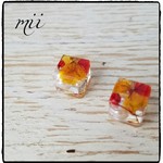 かすみ草パール　キューブ　ピアス　レジン