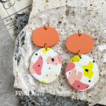 SALE！ 2個 変形 カラフル アクリル チャーム サーモンピンク