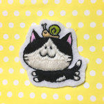 ねことカタツムリのワッペン