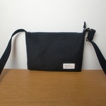 帆布のミニショルダー　ブラック