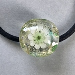 ガラスの ヘアゴム 花ひとつぶ　白の花