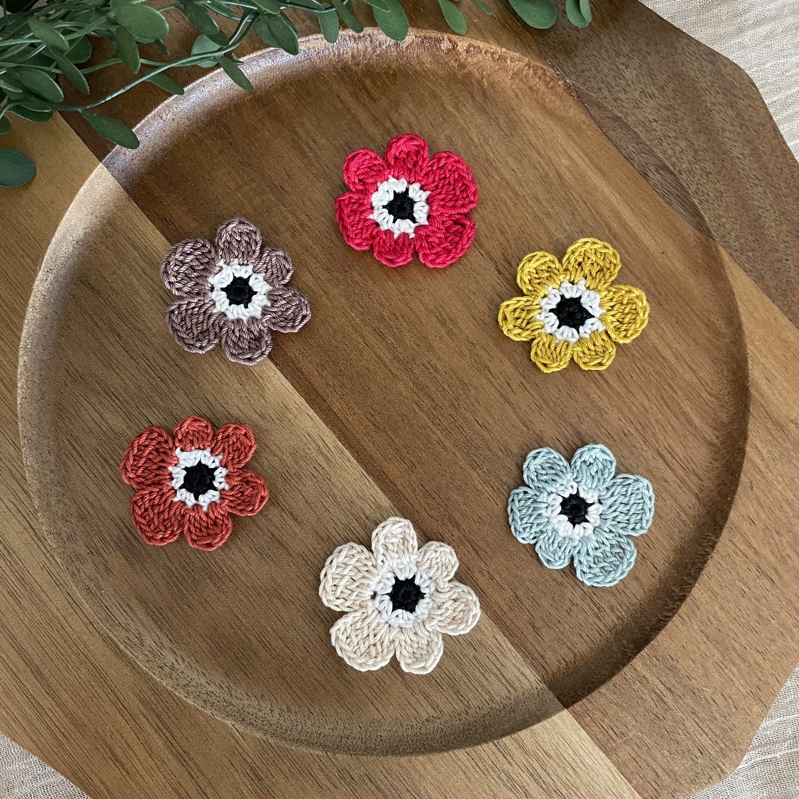 ベビーヘアクリップ　ハンドメイド　ヘアピン　ヘアゴム　アネモネ　お花 アネモネ お花 ヘアクリップ ヘアピン ベビー キッズ 手編み