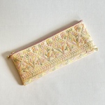 インド刺繍のフラットペンケース　パステルカラー