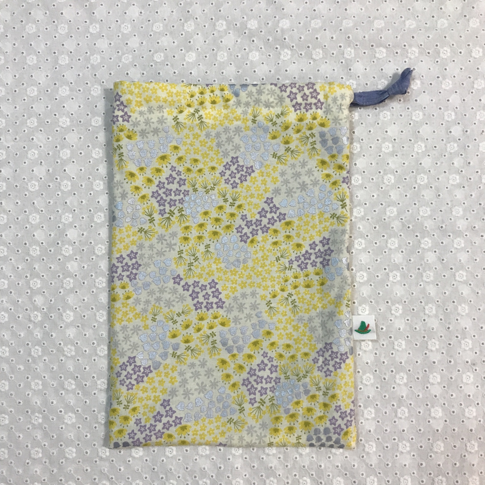 デコレクションズ花柄×CHECK&STRIPEダンガリー生地で作った巾着袋 