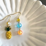 夏ピアス　パイナップル