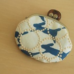 ミナペルホネン【tambourine × run run run】碁石ひねりのがま口ポーチ