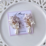  【fleur】 ロイヤルミルクティー ベージュ 花 パール ロング ピアス イヤリング プレゼント ギフト ブライダル ウエディング 結婚式 お呼ばれ