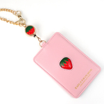 【More Strawberries Collection】リール付きパスケース（赤いちご／ピンク本革）