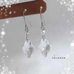 SWAROVSKIロンブスのピアス／イヤリング