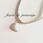 ホワイトハートのシンプルネックレス