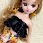 リカちゃん黒フリルトップス