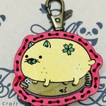 おさんぽにゃモン　レザーキーホルダー　ご当地キャラクター　尾道市　鉄道広告　8月7日21時より販売　赤1