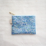 ★One side all skeleton pouch　 リバティ　ジェニーズリボンズ　縮小柄　ブルー系　11×8.5cm　◆パスケース　小物入れに