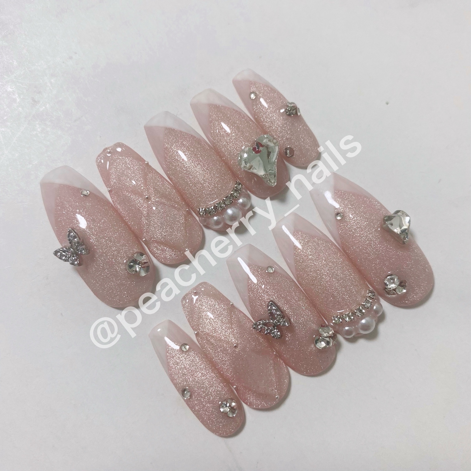 ネイルチップ マグネットネイル 韓国 ワンホンネイル 蝶々 シンプル