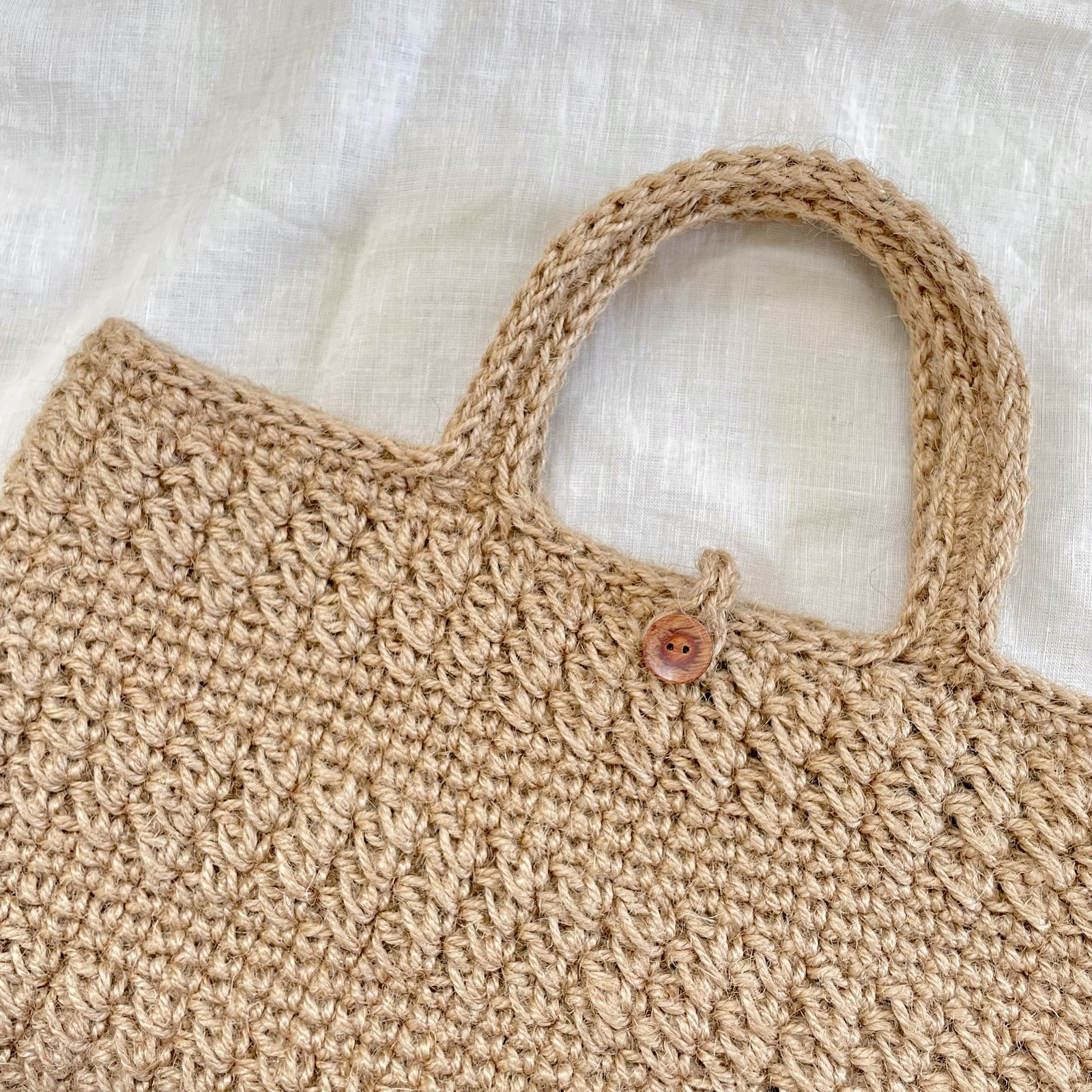 ♥️手編み♥️ハンドメイドバッグ♥️麻紐バッグ♥️かごバッグ♥️ 麻紐バッグ かごバッグ たま編み ぽこぽこ かごバッグ Pua_Lei_e