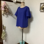 お盆価格　ハーフリネン　青　フリル袖ブラウス💕