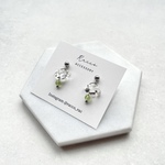 petit berry pierce (宝石質ペリドット)サージカルステンレスピアス ノンホールピアス変更可
