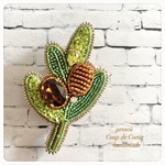 Olive 〜Coup de Coeur〜ビーズ刺繍ブローチ