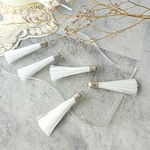 【10個】【ホワイト】シルバーキャップ付き　タッセルチャーム フリンジ　カン付き　アクセサリパーツ 手芸用品　ハンドメイド　DIY