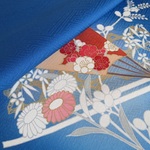 🐇紺青色 扇に花 紗綾型模様 正絹緞子 紋意匠 丹後ちりめん No.8-11 【100cm×36cm】反物より裁断 和布 生地 はぎれ リメイク素材 silk100%
