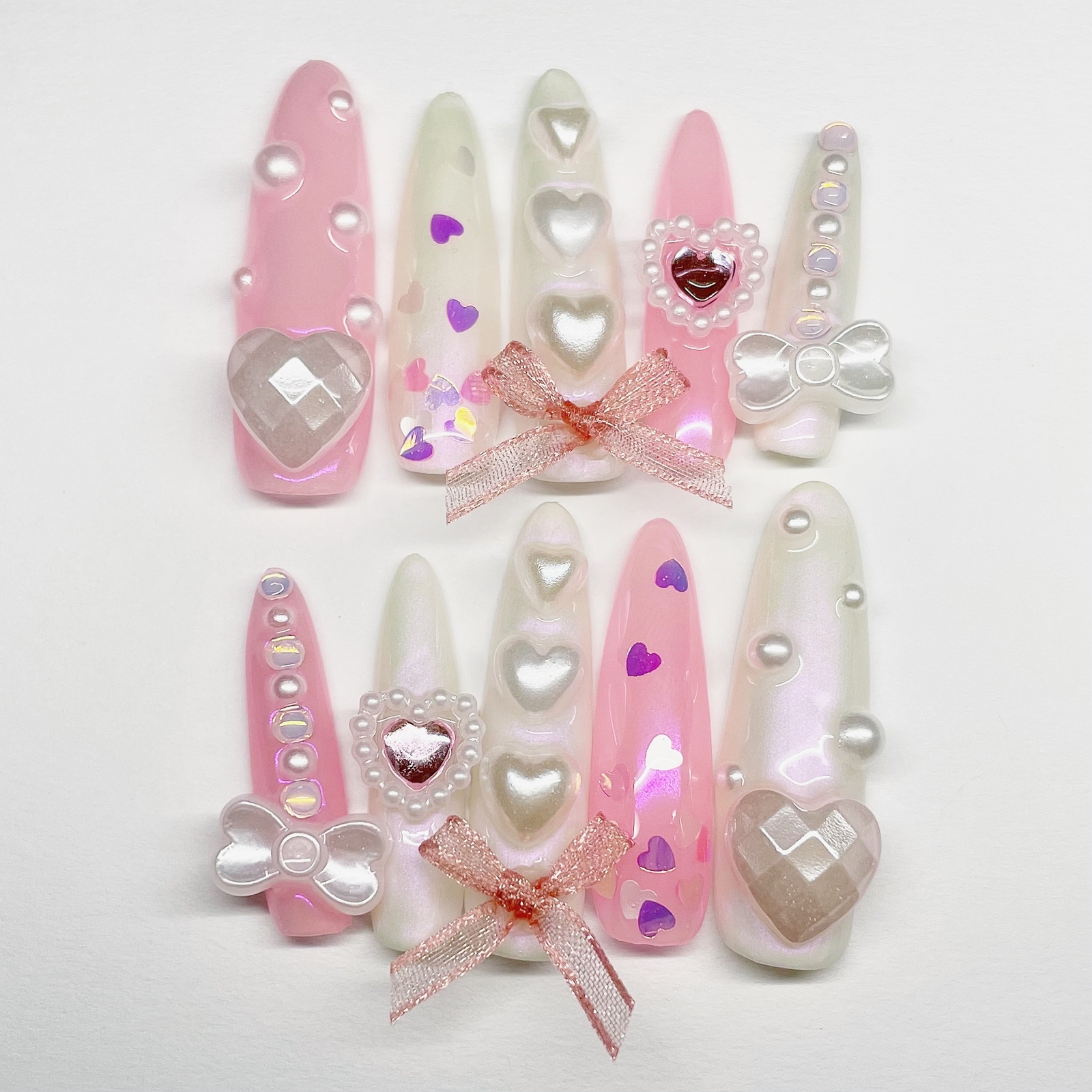 スーパーロングネイル オーバル 量産型ネイル 地雷系ネイル