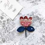 ●【新作】pink チューリップ ビーズ刺繍ブローチ