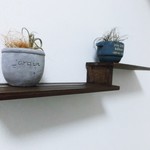 左右段違い　２段壁掛け棚　（Ｔ－５）