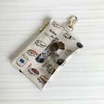 ポーチに入れたまま操作できる！スマートキーケース（寿司ネコ柄 生成り）