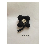 花ブローチ