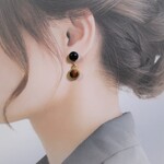 ＊美しいタイガーアイとオニキスのアンティークな雰囲気漂うピアス＊イヤリングに変更可能＊サージカルステンレスピアス