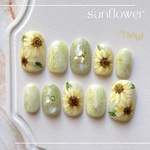 ひまわり🌻sunflower -light green-ネイルチップ ひまわりネイル うるうるネイル ビジューネイル マグネットネイル パール 白 黄色 黄緑 パステルカラー キラキラネイル 夏ネイル