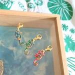 タツノオトシゴ　青　キーホルダー