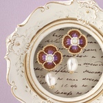 刺繍フラワー jewelry design チャームオン ブラウン×ホワイトオパール (刺繍ピアス/刺繍イヤリング/花/花モチーフ/ビーズ刺繍）