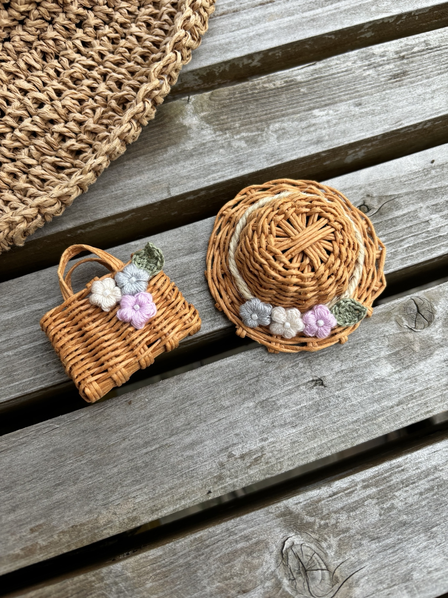 四つだたみ編みの小さな小物入れ【受注制作】*クラフトバンド - K24