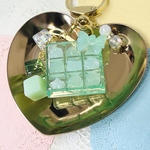 クリスタルアイスBOXキーホルダー  緑 green ハンドメイド 推し活にも！