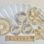 ラベンダー刺繍　ヘアゴム　くるみボタン