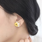 ひまわり ビジュー ピアス イヤリング 向日葵 イエロー 花 パール スワロフスキー 夏