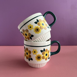 レトロポップなお花のマグカップ