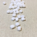 MV.332 ヴィンテージ★ホワイトカラーのスクエアナゲット型ビーズ(4個セット)