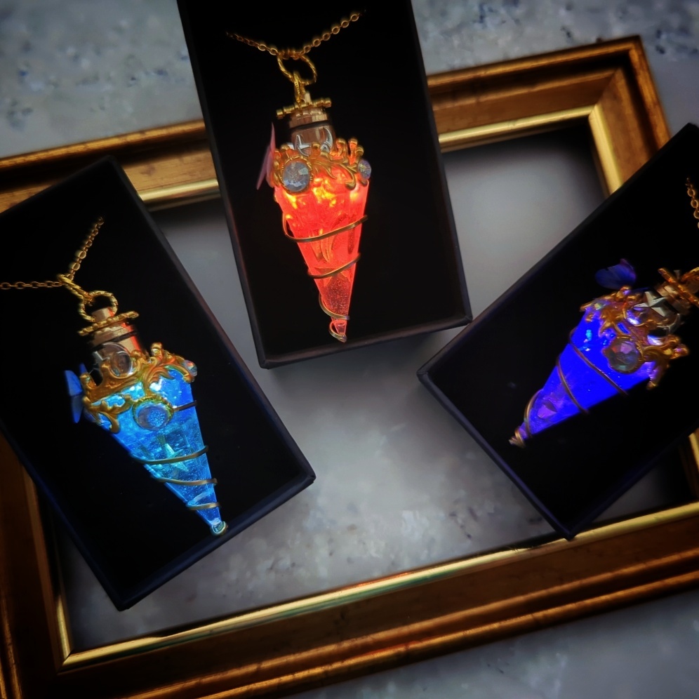 魔力（電池）で光る!　流星石ネックレス　封印ver　ゴールド　上級魔法　ハイウィザード専用　866〜868
