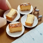 四角いベイクドチーズケーキ【ミニチュアフード】