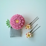 つまみ細工　１輪の大輪の花コームとU ピンのセット《薄紅色》