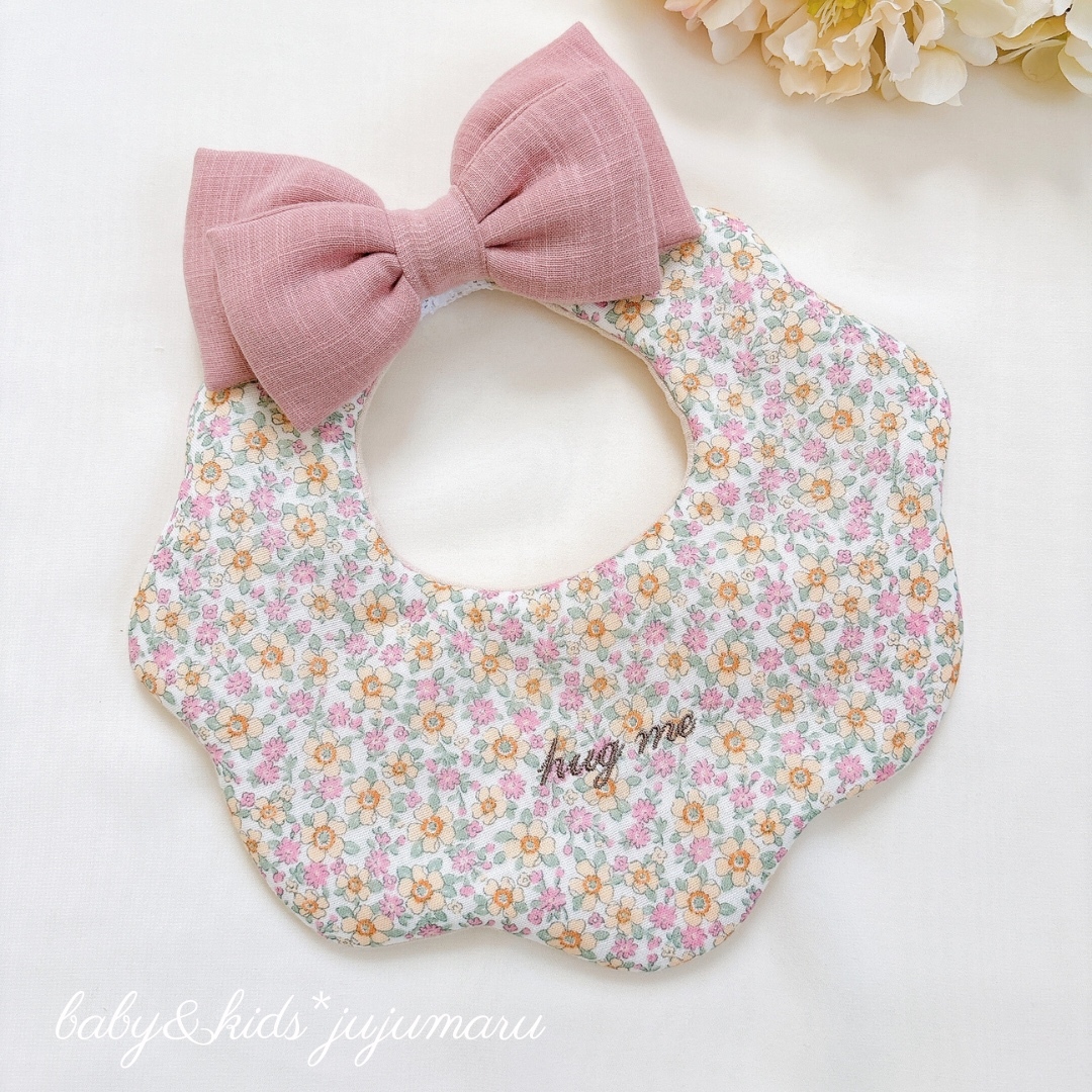 累計1万枚突破！人気のスタイ 】omekashi ribbon bib／いちご