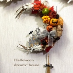 送料無料🎃三日月🌙ハロウィン館リース（グレー）　玄関リース　クレッセントリース